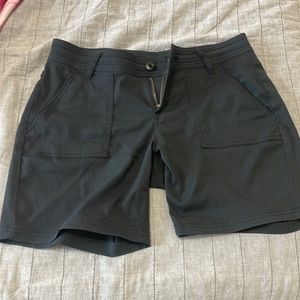 Prana Olivia black shorts size 6